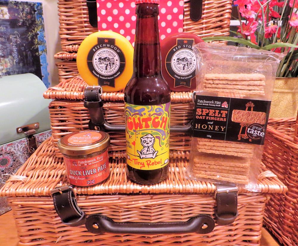Luxury Christmas Hampers Welsh Hamper Company