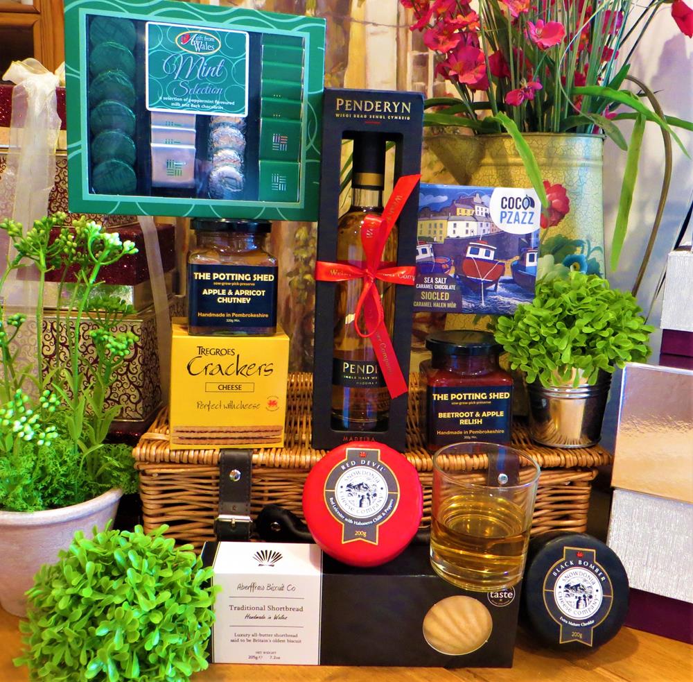 Penderyn Whisky hamper in a Wicker Welsh Hamper Company