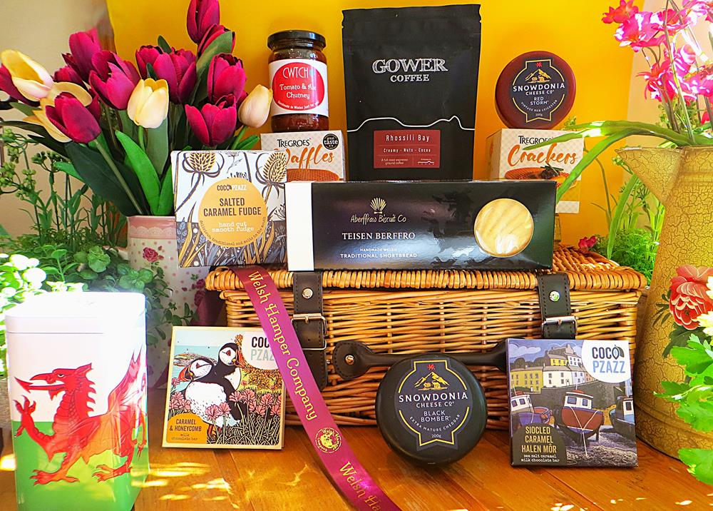 Welsh Food Lovers Wicker Hamper